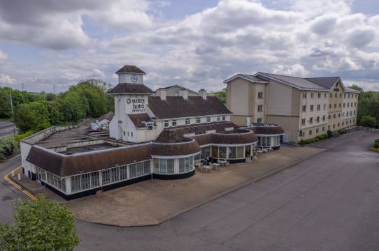 诺斯利贝斯特韦斯特精品套房酒店及水疗中心(Best Western Premier Knowsley Suites Hotel & Spa)