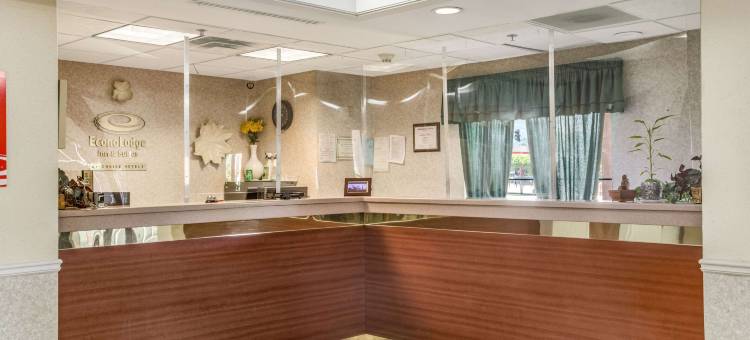 伊克诺套房旅馆(Econo Lodge Inn & Suites Marietta)图片