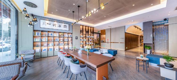 晋城开发区兰花路亚朵酒店图片