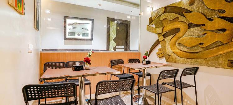 位于安泰里西的1卧室公寓-100平方米|带1个独立浴室(FabHotel Amber Corp Inn - Nr Nesco Exhibition Center)图片