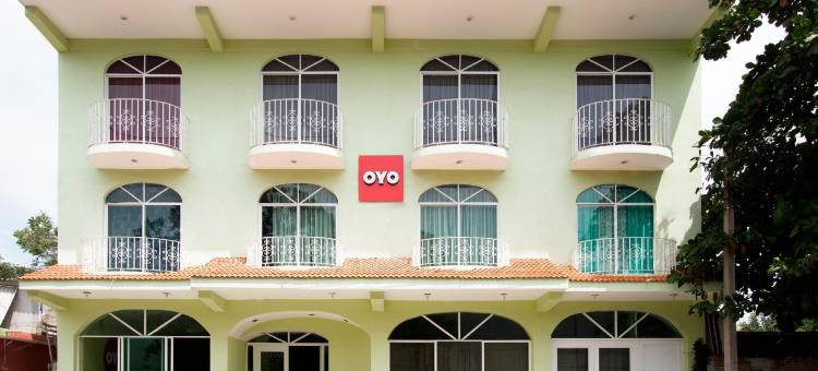 OYO Hotel Estacion，José Cardel，中央革命公园酒店(OYO Hotel Estacion,José Cardel,Parque Central Revolución)图片