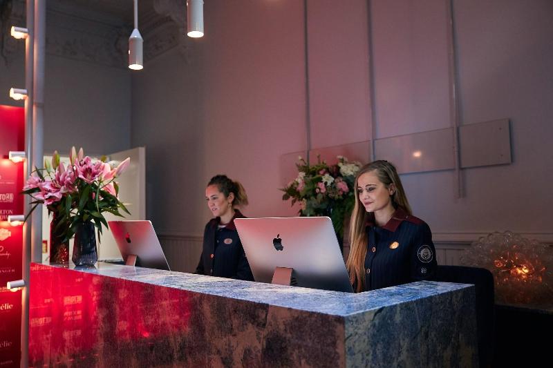 CoolRooms Palacio de Atocha Over view