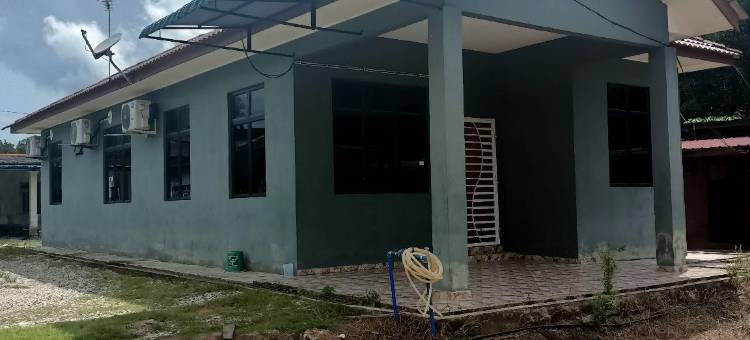 位于甘榜武吉光的3卧室独栋房屋-1210平方米|带2个独立浴室(ROSSZAI HOMESTAY)图片