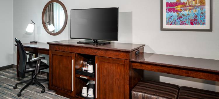 圣路易斯森林公园欢朋套房酒店(Hampton Inn & Suites St. Louis at Forest Park)图片