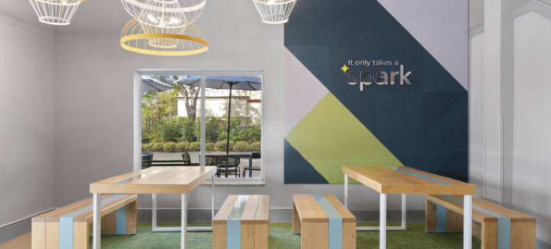 奥兰多希尔顿斯帕克酒店-海洋世界附近(Spark by Hilton Orlando near SeaWorld)图片