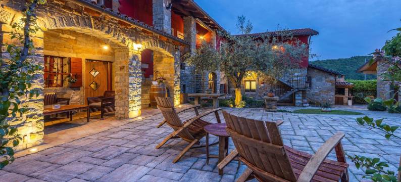 RED FAIRYTALE旅游农场(TouristFarm - Apartments "RED FAIRYTALE")图片