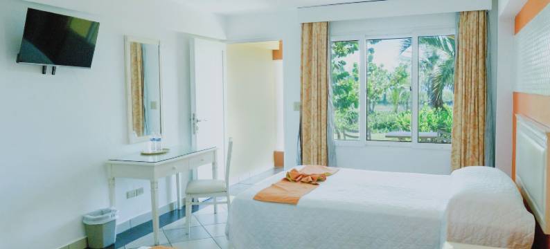 欧莱斯海滩度假酒店(Las Olas Beach Resort)图片