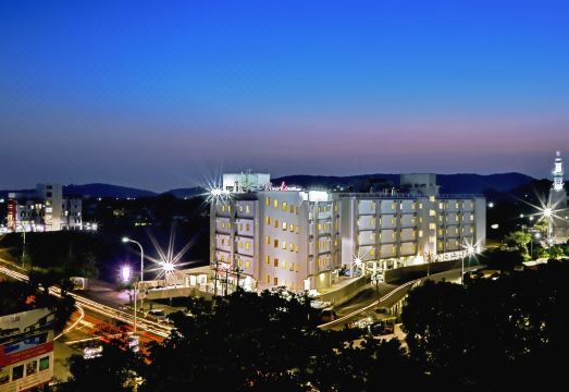 Downtown Business HotelHotel Overview