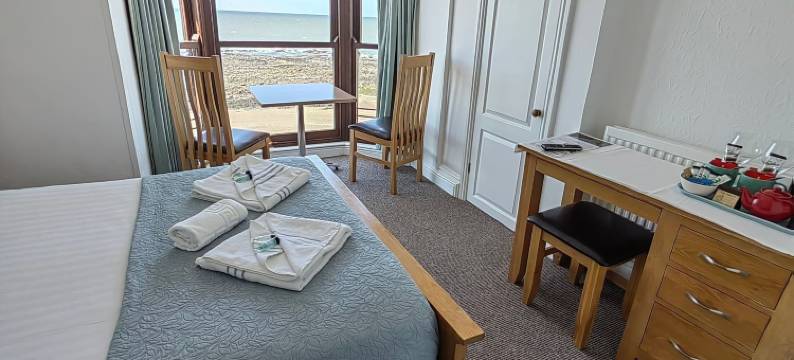 卡迪根湾旅馆(The Cardigan Bay Guest House)图片