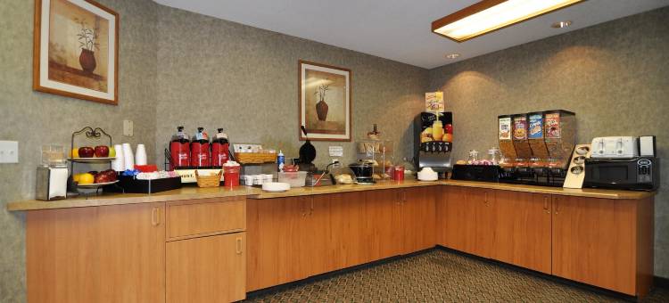 罗马贝斯特韦斯特酒店(Best Western Rama Inn)图片