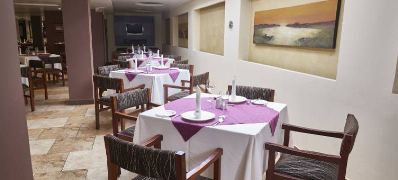 基多安贝斯酒店(Embassy Quito)图片