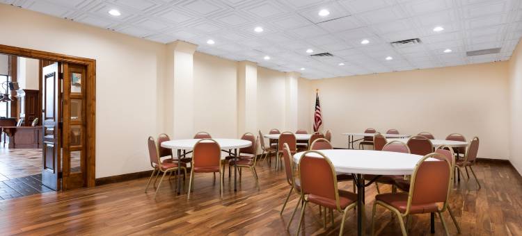 奥扎克斯酒店(Lodge of the Ozarks)图片