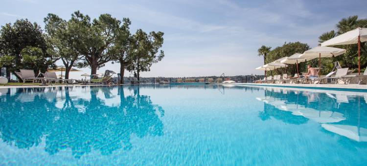 金海滩酒店 - 加尔达湖精选酒店(Hotel Spiaggia d'Oro - Charme & Boutique - Garda Lake Collection)图片