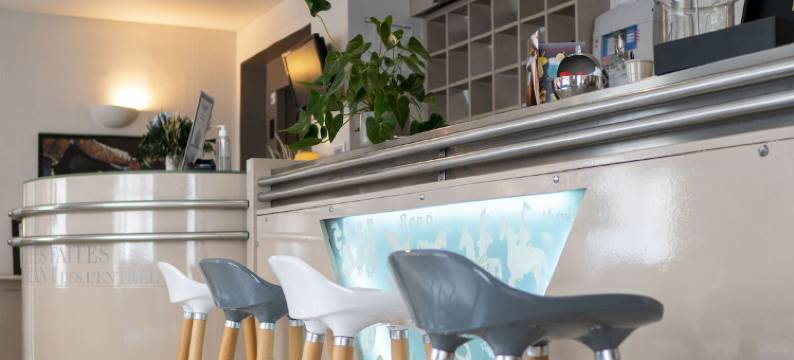 基里亚德尼姆中央酒店(Kyriad Nimes Centre)图片