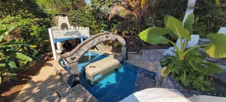 埃尔卡斯蒂略蒙特坎帕纳(El Castillo Monte Campana)图片