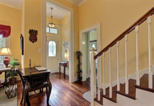 Green Palm Inn Hotel Overview