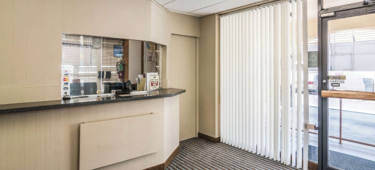 瑞格罗智罗德威酒店(Rodeway Inn Regalodge)图片