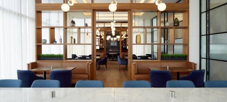 蒙特利尔中城万怡酒店(Courtyard Montreal Midtown)图片