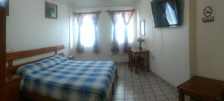 莫纳尔卡酒店(Hotel Monarca)图片