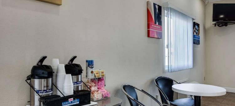 格鲁吉亚海恩斯维尔 6 号汽车旅馆(Motel 6 Hinesville, GA)图片