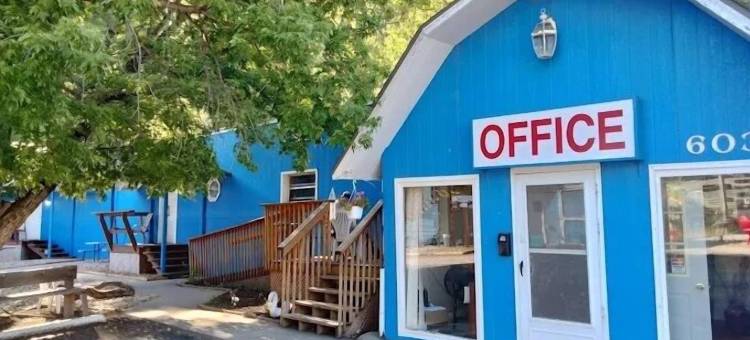布鲁克赛德基斯通拉什莫尔山汽车旅馆(The Brookside Motel Keystone Near Mt Rushmore)图片