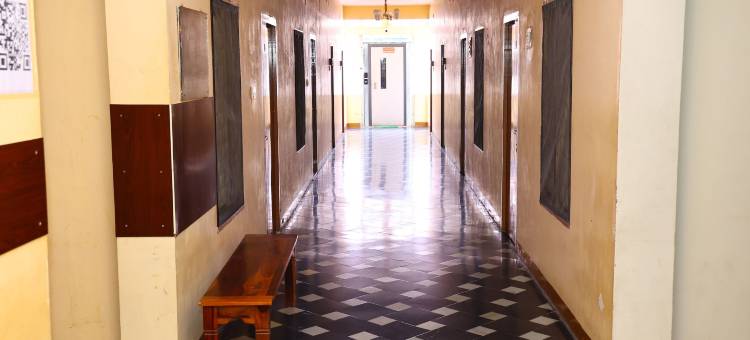 斯里萨普塔吉里旅馆(Sri Sapthagiri Lodge)图片