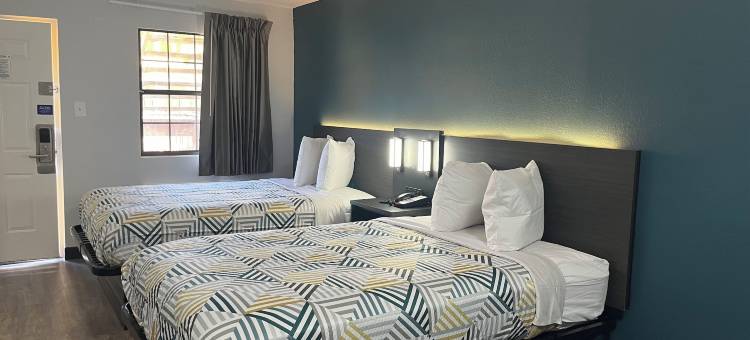 Studio 6 亨茨维尔，阿拉巴马大学大道(Studio 6 Huntsville, AL University Drive)图片