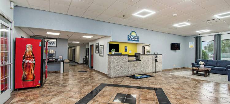 芒特普莱森特戴斯套房酒店(Days Inn & Suites by Wyndham Mt Pleasant)图片