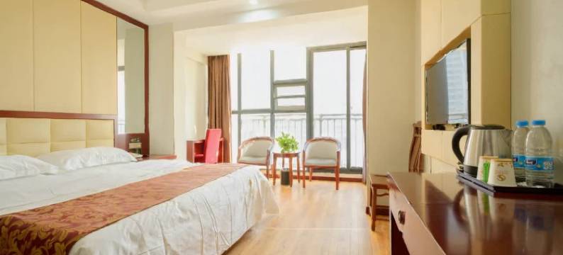 欢乐尚成商务酒店(武汉华侨城欢乐谷店)图片