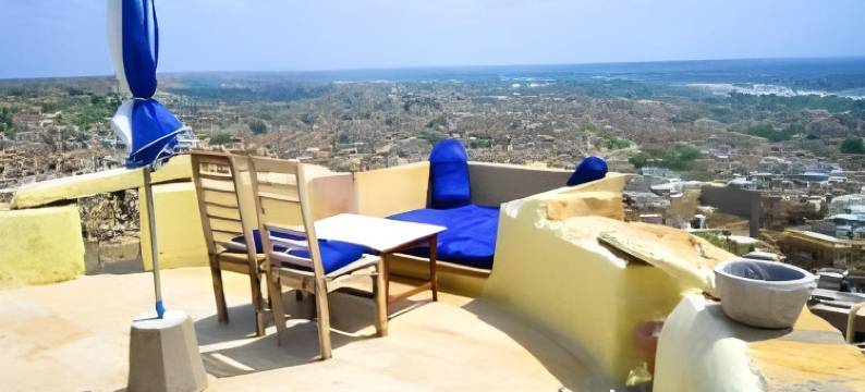 好苏尔酒店(Hotel Surja)图片