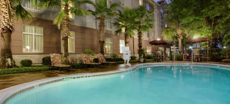 智选假日套房酒店查尔斯顿，阿什利磷酸盐(Holiday Inn Express & Suites CHARLESTON - NORTHWOODS by IHG)图片