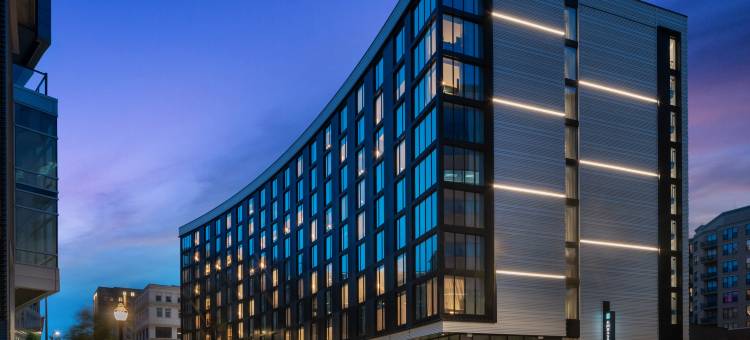 麦迪逊市中心希尔顿大使套房酒店(Embassy Suites by Hilton Madison Downtown)图片