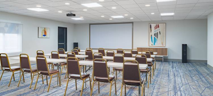 智选假日套房酒店白纪图(Holiday Inn Express & Suites Pratt)图片