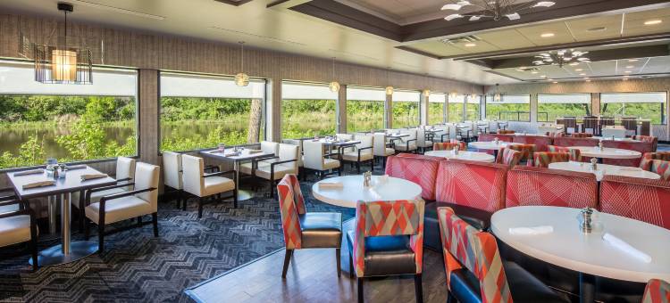 密尔沃基滨河假日酒店(Holiday Inn Milwaukee Riverfront)图片