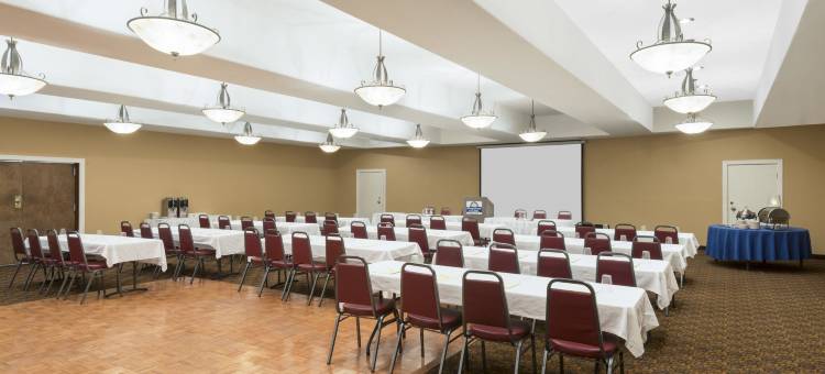 克洛维斯温德姆戴斯套房酒店(Days Inn & Suites by Wyndham Clovis)图片