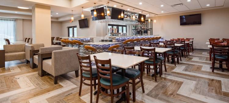 贝斯特韦斯特至臻行政长住大德克萨斯州酒店(Best Western Premier Executive Residency Grand Texas Hotel)图片