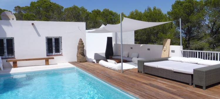 Villa in Cala Tarida with Private Pool & Sea View图片