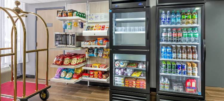 罗阿诺克机场希尔顿 Spark 酒店(Spark by Hilton Roanoke Airport)图片