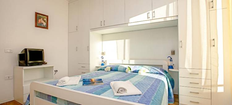 特别放松泳池露台公寓(Torbole Relax, Pool & Balcony Apartment)图片