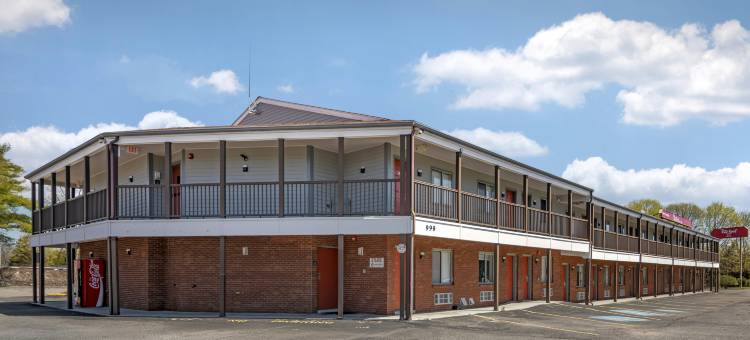 红屋顶旅馆及套房斯旺西(Red Roof Inn & Suites Swansea)图片