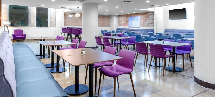 达拉斯市中心广场TownePlace套房酒店(TownePlace Suites Dallas Downtown)图片