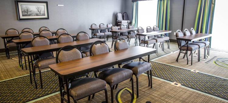 新伯尔尼和樱桃角舒适套房酒店(Comfort Suites New Bern Near Cherry Point)图片