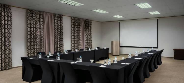 鲸湾港因东戈Protea酒店(Protea Hotel Walvis Bay Indongo)图片