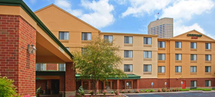 印第安纳波利斯首府万怡酒店(Courtyard Indianapolis at the Capitol)图片