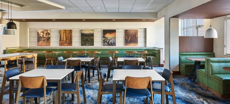 诺克斯维尔土耳其溪万枫套房酒店(Fairfield Inn & Suites Knoxville Turkey Creek)图片