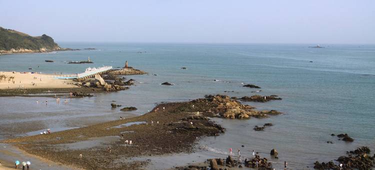 阳西沙扒湾观海小屋图片