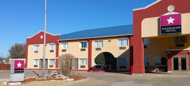 马格努森酒店-桑德斯普林斯/塔尔萨西(Magnuson Hotel Sand Springs – Tulsa West)图片