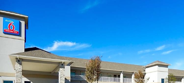 俄克拉何马城育空 6 号开放式公寓酒店(Studio 6 Yukon, OK)图片