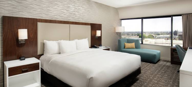 蒙罗维亚希尔顿逸林酒店 - 帕萨迪纳区(DoubleTree by Hilton Monrovia - Pasadena Area)图片