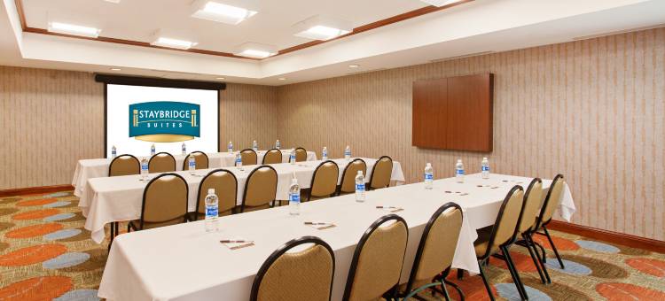 Staybridge Suites 费尔菲尔德纳帕河谷地区(Staybridge Suites Fairfield Napa Valley Area)图片